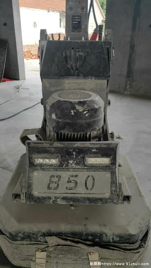 

出售850研磨机680kg0.85米15kw全新