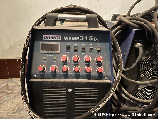 

3台瑞凌380V脉冲水冷氩弧焊机全新配件齐全诚心出售
