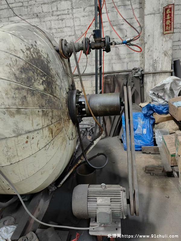 

江苏民和1.5x4m电热型硫化罐正常使用带合格证