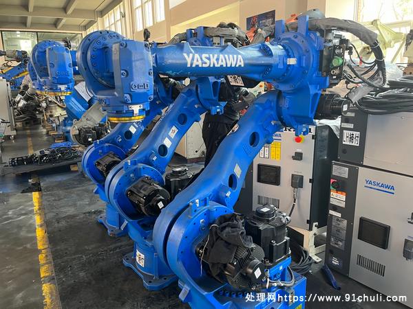 

安川MH50上下料机器人转让臂展2061mm负载50kg