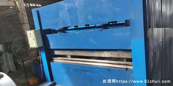 

2米液压折板机功能完好