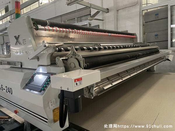 

小麦X6自动铺布机全新未使用状态