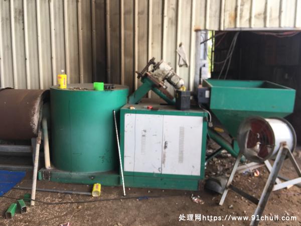 

气流式烘干设备120万大卡颗粒燃烧机大容量结构