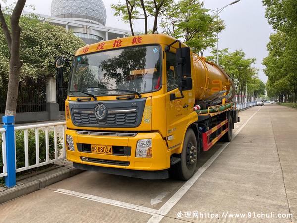 

东风天锦15方清洗吸污车国六210马力