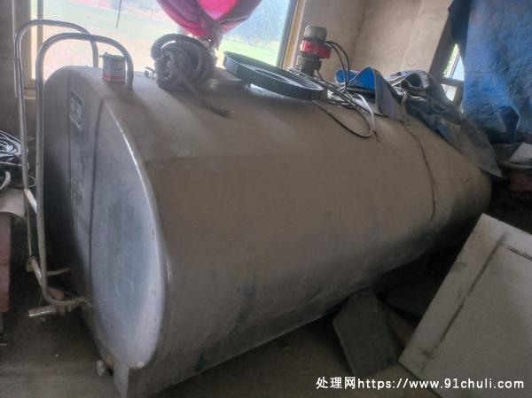 

不锈钢双层保温罐搅拌功能保温效果好转让