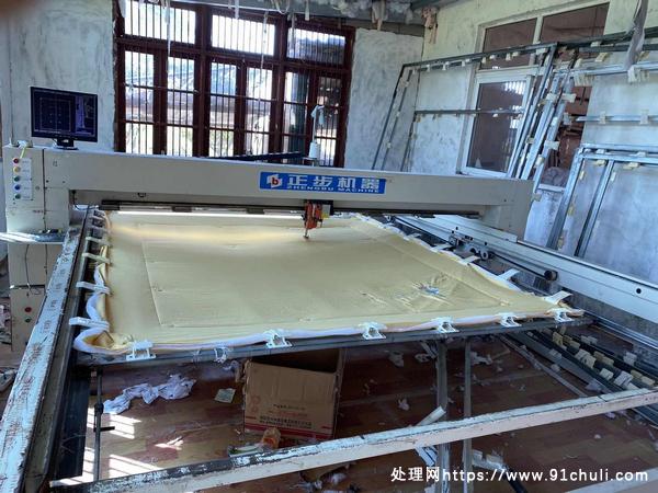 

正步单针绗缝机出售，26台2500车速正在使用，私聊