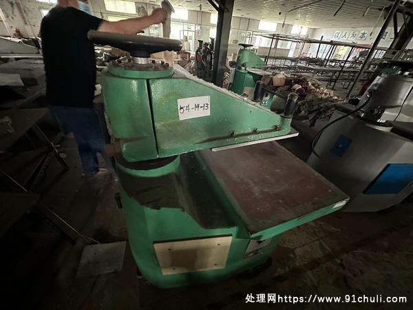 

制鞋流水线设备整套低价出售