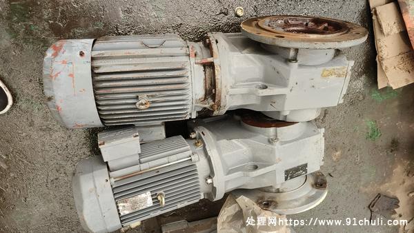

低价国产KAF87减速机5.5KW速比44.02