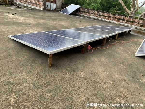

英利250W太阳能板10块低价出售