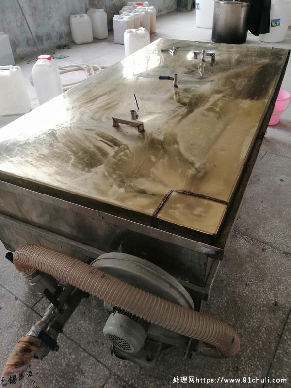 

高效节能酿酒设备，304不锈钢蒸酒锅、120L发酵桶