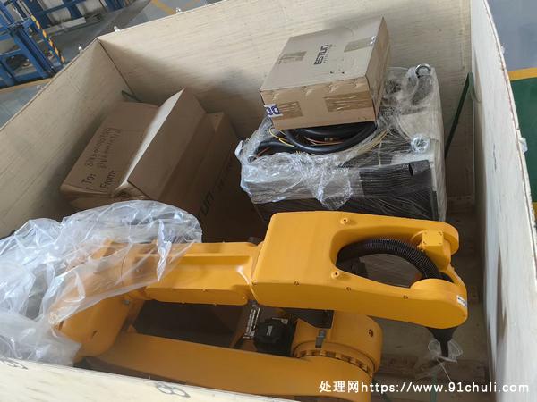 

埃斯顿ESTUN焊接机器人，全新未开箱，特价！