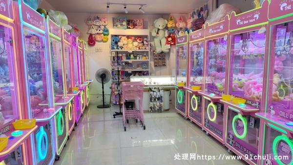 

网红娃娃机17台全新推车4个