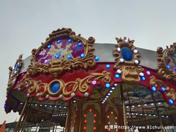 

户外旋转木马16座+送围栏，老板用了几个月，抓紧时间！