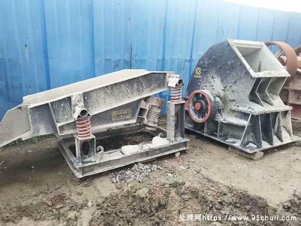 

全新重锤式破碎机0808型100吨/小时132KW
