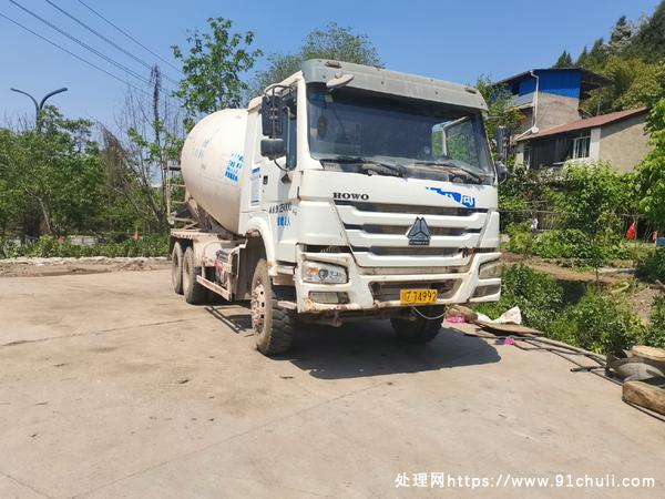 

豪沃搅拌车2014年12方车况好