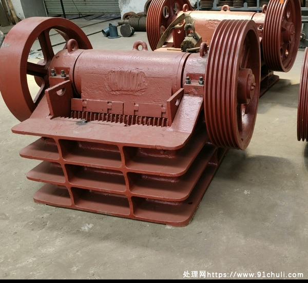 

两台150*750颚式破碎机，工厂搬迁转让