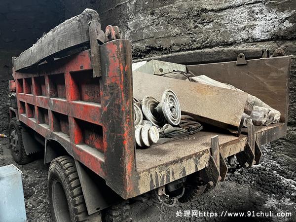 

四不像矿车490柴油机矿山停产闲置