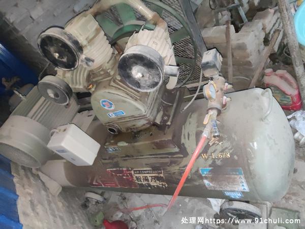 

佳士成活塞空压机11千瓦8公斤1.6立方适合喷涂汽修