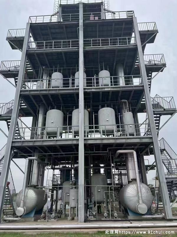 

转让蒸馏塔700/500型15米带氟器平台钢构可带走