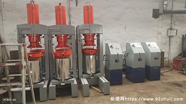 

320型双缸液压榨油机冷榨山茶籽350吨压力