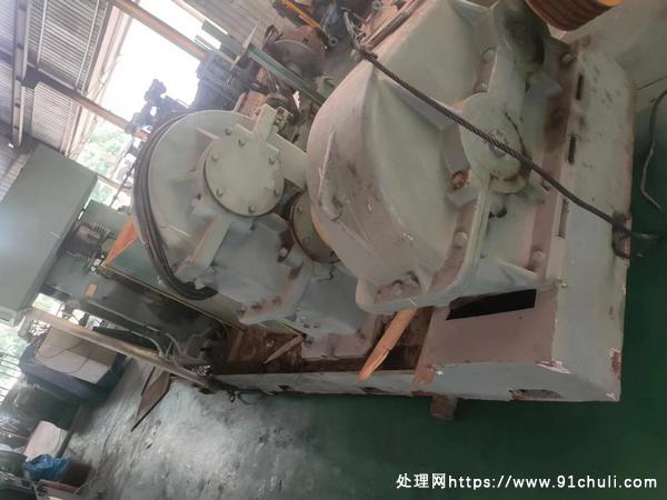 

四辊轧机260直径320工作面37KW开收卷