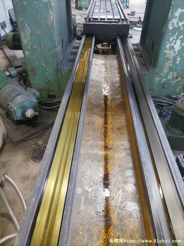 

重切削龙门铣床1x5米双铣头双铜蜗轮传动承接加工
