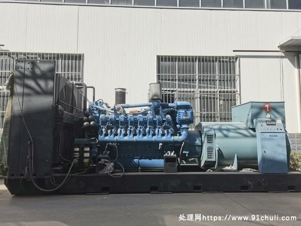 

国企处理2000kw高压发电机组10500V未使用