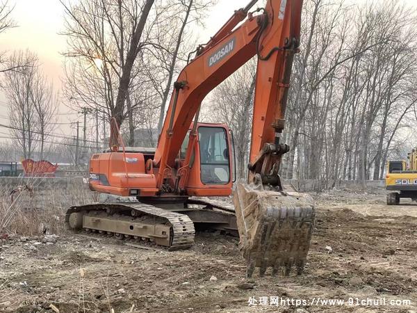

14年斗山220履带挖掘机车况好价格美丽直接干活