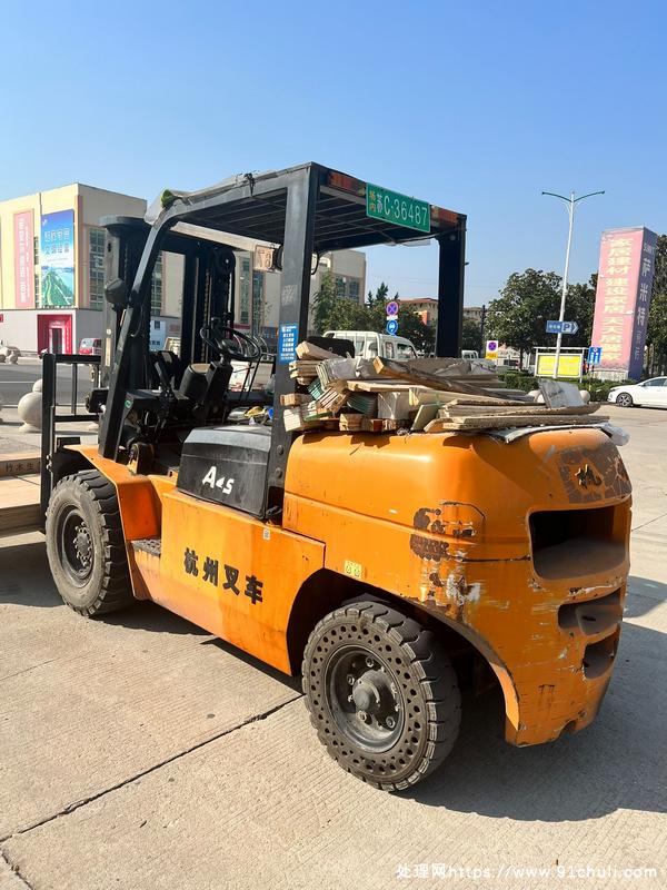 

17年杭州4.5吨叉车，车况极佳