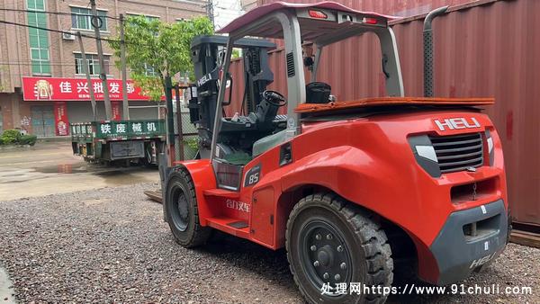 

合力8.5吨叉车转让，顶配G3，康明斯发动机，几乎全新