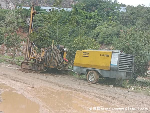 

金科580配阿特拉斯600钻机，改装10吨卷扬机，全新