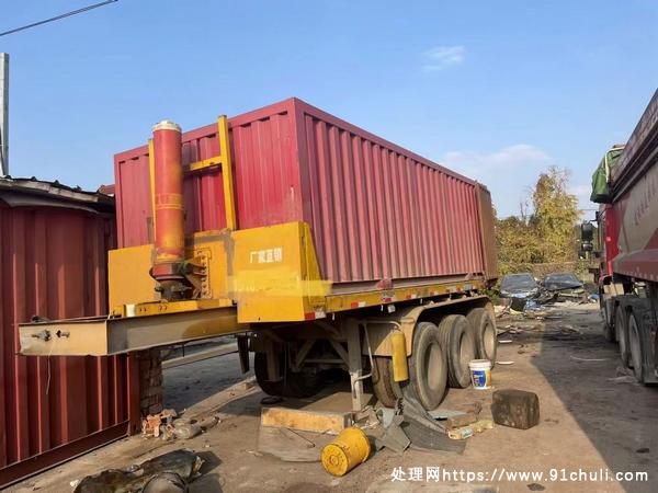 

2021自卸半挂车3月上牌，车况精品，自带篷布