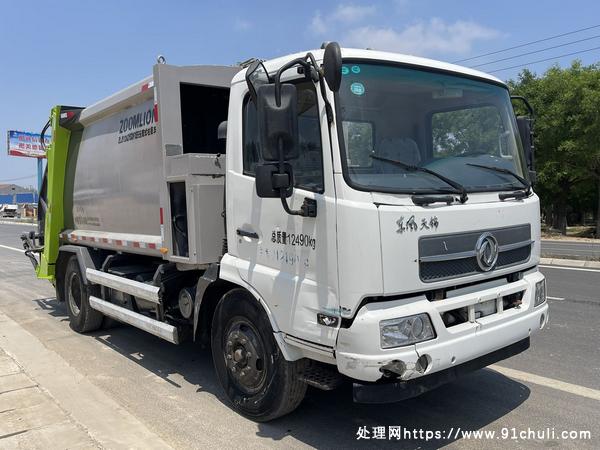 

中联重科5120垃圾车，国五，康明斯160，价格超低