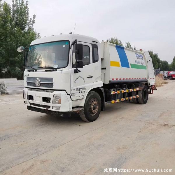

国五东风天锦13方压缩垃圾车，康明斯210马力，六缸