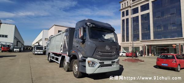 

重汽豪沃垃圾车 350马力 12档 30方翻转垃圾斗