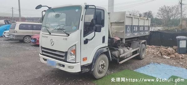 

21年新车，年检到后年，带箱出售！