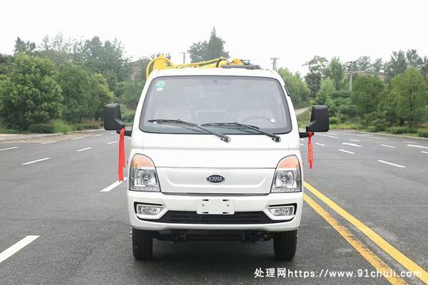

东风小霸王3方勾臂垃圾车 柳机1.5 83KW