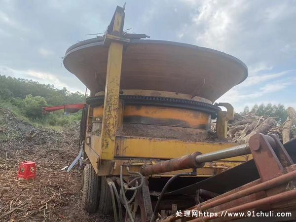 

低价转让中王3600破碎机