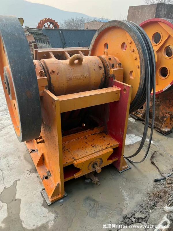 

上海建设路桥69颚式破碎机原装牙板正品55KW8级电机