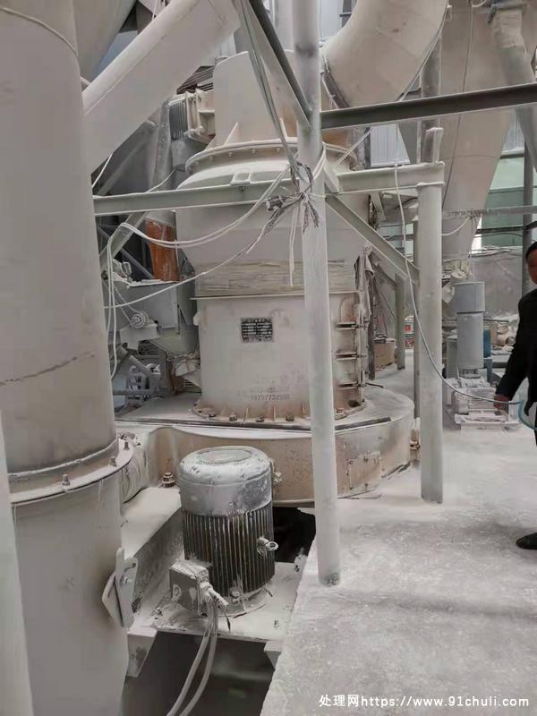 

桂林1280雷蒙磨粉机机油总成三个辊子高产