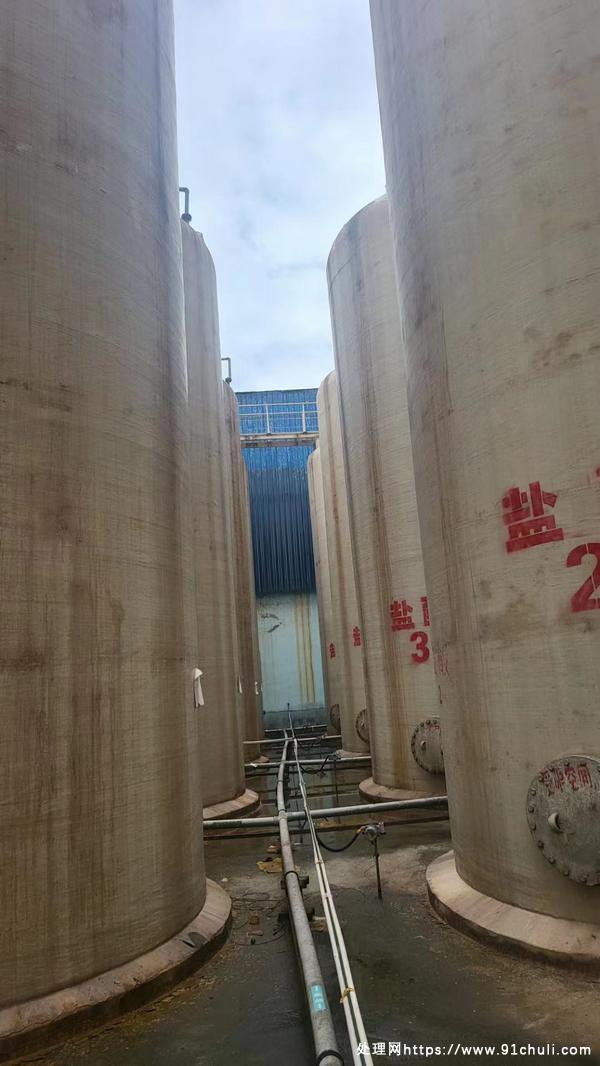 

15台120立方玻璃钢储罐外部防腐济宁提货