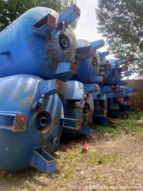 

20台12000升搪瓷储罐原版原漆成色级品到货