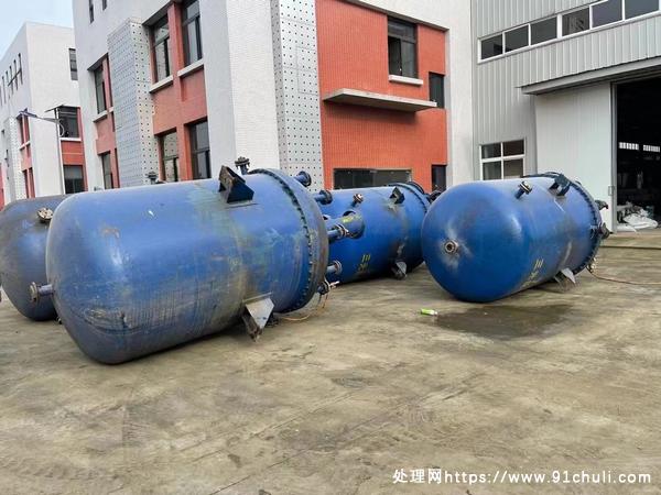 

5000升钛材内盘管衬塑反应釜12台18年产安装未用