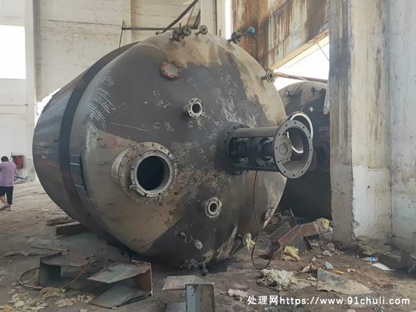

30立方不锈钢反应釜机械密封14厚