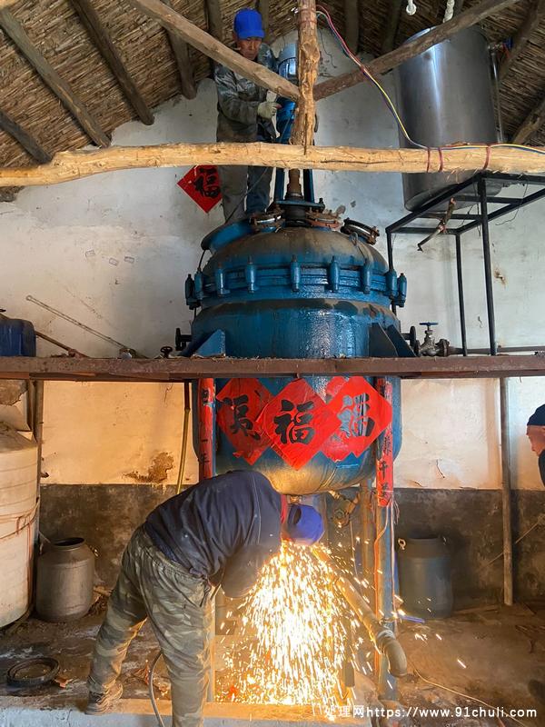 

1吨搪瓷反应釜原瓷原漆全新闲置处理