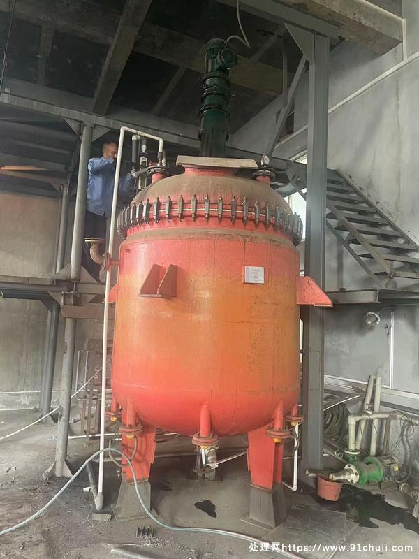 

电加热搪瓷反应釜3000L全新出售