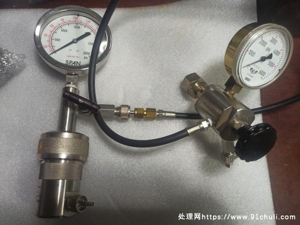 

Parr反应釜高压釜及无油压力表和不锈钢控制阀