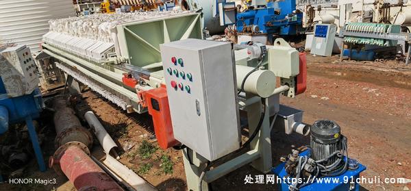 

80平方自动拉板压滤机白色板子带11千瓦入料泵