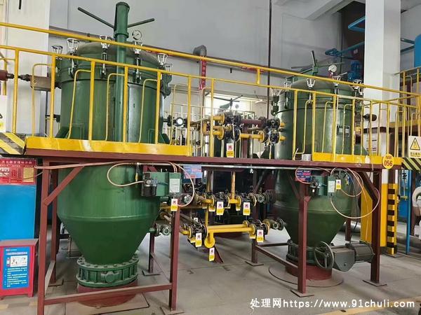 

巨能卧式叶片过滤机密闭过滤机多种规格在售