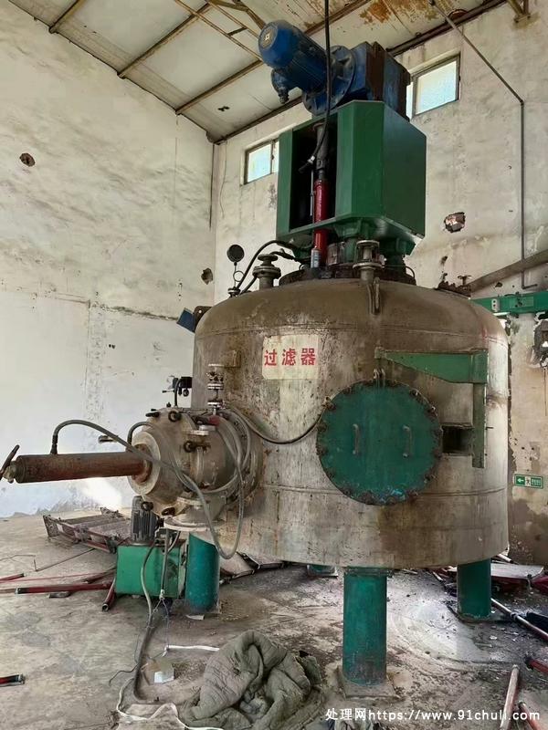 

三合一干燥过滤机1-3立方多台到货